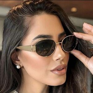 Gold Round Frame Sunglasses with Dark Lenses